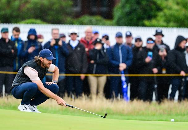 Mandatory Credit: Photo by Greig Cowie Shutterstock (14015635bp) Tommy Fleetwood on the 2nd Green The British Open Championship, Day Three, Golf, Royal Liverpool Golf Club, Liverpool, UK - 22 Jul 2023 The British Open Championship, Day Three, Golf, Royal Liverpool Golf Club, Liverpool, UK - 22 Jul 2023  Copyright: xGreigxCowie Shutterstockx 14015635bp