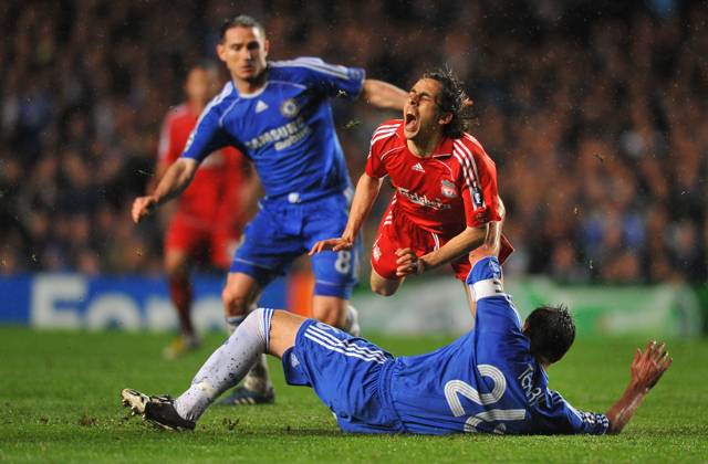 UEFA Champions League Soccer match, Semi Final, Chelsea vs Liverpool Liverpool s Yossi Benayoun is tackled by Chelsea s John Terry during the UEFA Champions League Soccer match, Semi Final, Second Leg, Chelsea vs Liverpool at the Stamford Bridge in London, UK on April 30, 2008. Chelsea won 3-2. Chelsea reach his first Champions League final. Photo by Steeve McMay Cameleon ABACAPRESS.COM London - Copyright: xMcMayxSteve ABACAx 151133_33 McMayxSteve ABACAx 151133_33