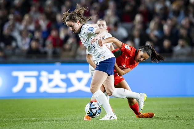 August 2, 2023, Auckland, Auckland, New Zealand: Portugal midfielder FRANCISCA NAZARETH 20 takes down USA midfielder SAVANNAH DEMELO 9 in the first half of the 2023 FIFA Womens World Cup Group E match at the Eden Park Stadium in Auckland, New Zealand. USA 0:0 Portugal Auckland New Zealand - ZUMAb240 20230802_zsp_b240_078 Copyright: xIraxL.xBlackx
