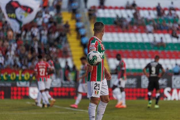 Kikas during Liga Portugal 23 24 game between CF Estrela Amadora and Vitoria SC at Estadio Jose Gomes, Amadora, Lisbon, Portugal. (Maciej Rogowski) Lisbon Estadio Jose Gomes Portugal Copyright: xMaciejxRogowskix estrela-vitoriasc-full-13-08-2023-177