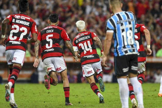 Flamengo x Grêmio RIO DE JANEIRO, RJ - 16.08.2023: FLAMENGO X GRÊMIO - De Arrascaeta celebrates a goal during Flamengo x Grêmio held at the Maracanã Stadium, for the second leg of the Copa do Brasil semi-final, this Wednesday night (16), in Rio de Janeiro, RJ. (Photo: Celso Pupo Fotoarena) x2419465x CelsoxPupo
