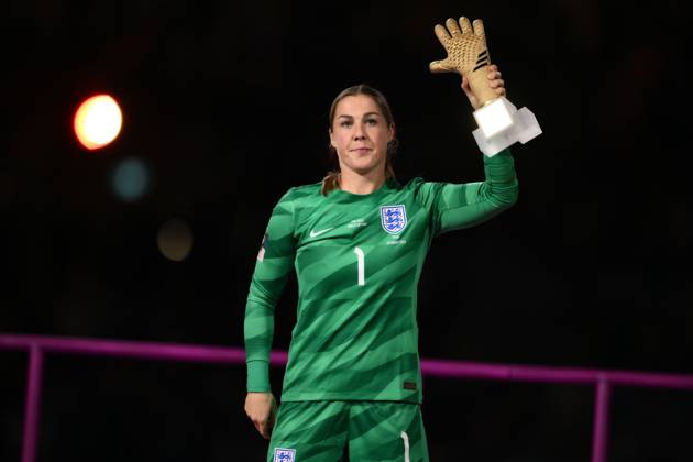 Mandatory Credit: Photo by James Gourley Shutterstock (14058838ic) Mary Earps of England with the Golden Glove Award Spain Women v England Women, FIFA Women s World Cup, Final, Stadium Australia, Sydney, Australia - 20 Aug 2023 Spain Women v England Women, FIFA Women s World Cup, Final, Stadium Australia, Sydney, Australia - 20 Aug 2023 Copyright: xJamesxGourley Shutterstockx 14058838ic