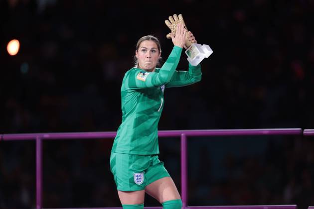 Sydney, Australia, August 20 2023: Mary Earps goalkeeper of England receives the gold glove award during the 2023 FIFA Womens World Cup 2023 Final match between Spain v England at Australia Stadium, Sydney, Australia. Final score: Spain 1 - England 0. (Patricia PÃ rez Ferraro SPP) Copyright: xPatriciaxPÃ rezxFerrarox xSPPx spp-en-PaPFeSp-A73I9619