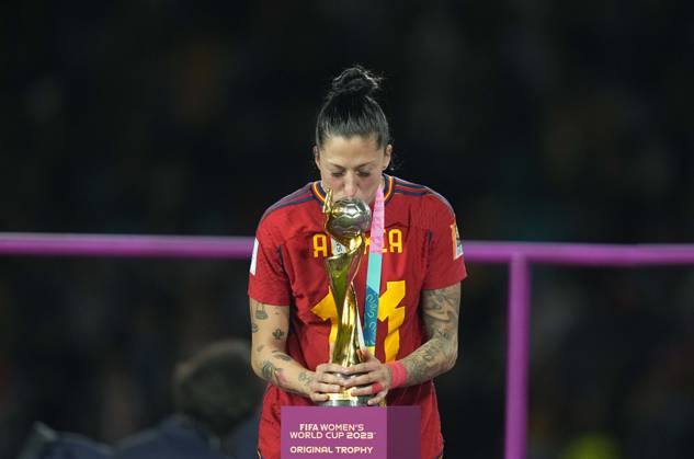 August 20 2023: Jennifer Hermoso (Spain) with the the World Cup trophy during a FiFA Womens World Cup Final game, Spain versus England, at Olympic Stadium, Sydney, Australia. CSM Sydney Australia - ZUMAc04_ 20230820_zma_c04_315 Copyright: xKimxPricex