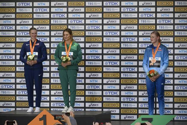 Katie Moon of United States, Nina Kennedy of Australia, and Wilma Murto of Finland on the podium at the medal ceremony for women s pole vault at the IAAF World Athletics Championships in Budapest on August 24, 2023. Budapest Hungary LKFTJK20230824191441LTWG  Copyright: xAnttixAimo-Koivistox LKFTJK20230824191441LTWG