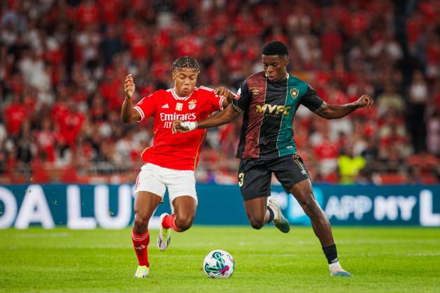 David Neres, Manuel Keliano during Liga Portugal 23 24 game between SL Benfica and CF Estrela Amadora at Estadio Da Luz, Lisbon, Portugal. (Maciej Rogowski) Lisbon Estadio Da Luz Portugal Copyright: xMaciejxRogowskix jpeg-benfica-estrela-full-19-08-2023-088