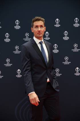 Fußball, UEFA Awards in Monaco - Miroslav Klose mit dem President s Award ausgezeichnet Miroslav Klose during the European Club Football Season Kick-off 2023 24 on 31 August 2023 at Grimaldi Forum, Monaco . Photo Nderim KACELI  Copyright: xNderimxKaceli IPAxSportx xipa-agx xx 0 IPA_IPA39972183