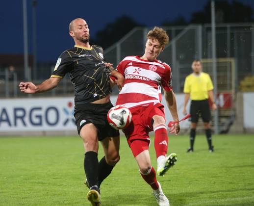 Regionallioga West, Saison 2023 - 2024, 6. Spieltag, 01.09.2023, Fortuna Düsseldorf U 23 - RW Oberhausen -- Tanju Ötztürk ( RWO links ) und Seymour Fünger ( Fortuna U 23 )