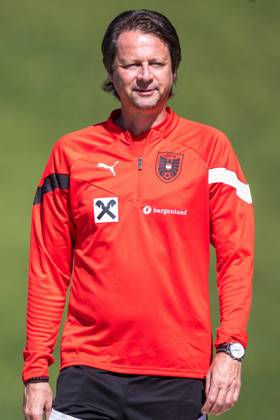 09.09.2023, Windischgarsten, AUT, UEFA EM Qualifikation, Training ÖFB Team, im Bild Peter Schöttel (ÖFB Sportlicher Leiter) Peter Schöttel during a training session prior to the UEFA European Championship, EM, Europameisterschaft qualification, group F match between Austria and Sweden. Windischgarsten, Austria on 2023 09 09. Expa Windischgarsten