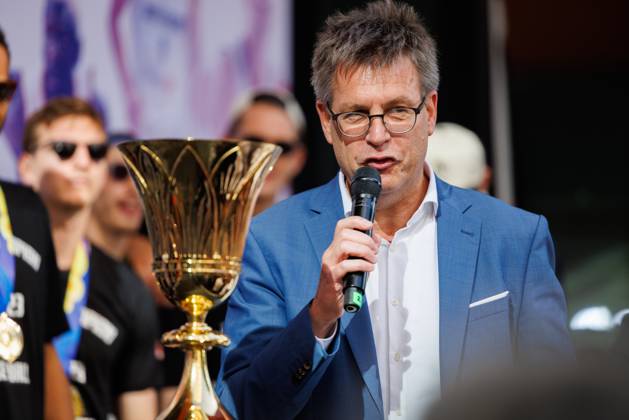Die Rueckkehr der Helden - Empfang der Basketball Weltmeister in Frankfurt, DBB, 12.09.2023 Thomas Weikert (Praesident DOSB - Deutscher Olympischer Sportbund e.V.) Empfang der Deutschen Nationalmannschaft an der ING-Diba Zentrale in Frankfurt nach Gewinn der Weltmeisterschaft 2023. Copyright: xBEAUTIFULxSPORTS Hahnex