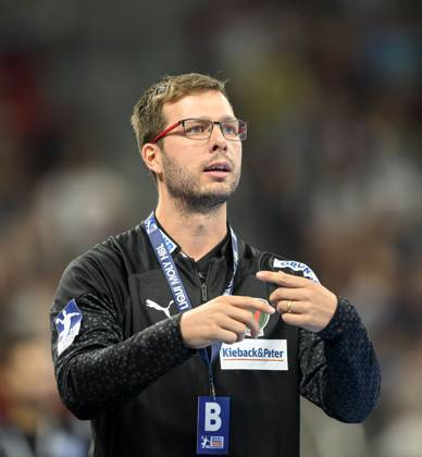 Trainer Jaron SIEWERT (B) Gestik, Geste, Handball 1. Bundesliga, 04.Spieltag, Bergischer HC (BHC) - Fuechse Berlin (B) 30:34, am 10.09.2023 in Duesseldorf Deutschland. o‚ÂÂ