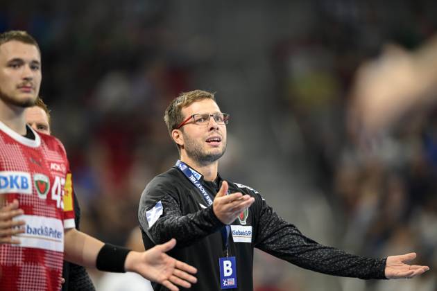 Trainer Jaron SIEWERT (B) Gestik, Geste, Handball 1. Bundesliga, 04.Spieltag, Bergischer HC (BHC) - Fuechse Berlin (B) 30:34, am 10.09.2023 in Duesseldorf Deutschland. o‚ÂÂ