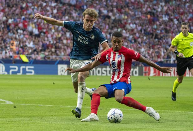 Partido de la Champions League disputado entre Atlà tico y Feyenoord. En la imagen, Samu Lino. Champions League match played between Atlà tico and Feyenoord. In this picture, Samu Lino. PABLOxMORENO -ecommerce-Fotos eCommerce-2-141898549