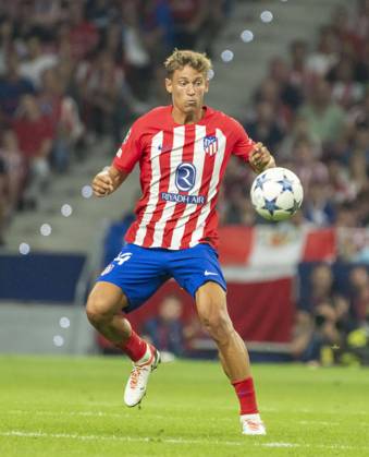Partido de la Champions League disputado entre Atlà tico y Feyenoord. En la imagen, Llorente. Champions League match played between Atlà tico and Feyenoord. In this picture, Llorente. PABLOxMORENO -ecommerce-Fotos eCommerce-2-141900289