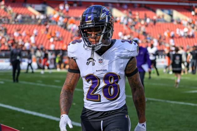 CLEVELAND, OH - OCTOBER 01: Baltimore Ravens cornerback Ronald Darby (28) leaves the field following the National Football League game between the Baltimore Ravens and Cleveland Browns on October 1, 2023, at Cleveland Browns Stadium in Cleveland, OH. (Photo by Frank Jansky Icon Sportswire) NFL, American Football Herren, USA OCT 01 Ravens at Browns EDITORIAL USE ONLY Icon231001136