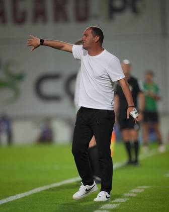 Moreirense FC v Boavista FC - Liga Portugal BETCLIC - 8ª Jornada Petit, tà cnico do Boavista FC durante partida entre Moreirense FC v Boavista FC valida pela Liga Portugal BETCLIC - 8ª Jornada no Estadio Comendador Joaquim de Almeida Freitas, Moreira de Conegos, Portugal (Foto de Pedro Loureiro Avant Sports) Moreira de Conegos Estadio Comendador Joaquim de Almeida Freitas Portugal Copyright: xPedroxLoureiro AvantxSportsx