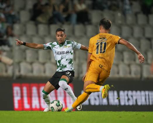 Moreirense FC v Boavista FC - Liga Portugal BETCLIC - 8ª Jornada Madson do Moreirense FC durante partida entre Moreirense FC v Boavista FC valida pela Liga Portugal BETCLIC - 8ª Jornada no Estadio Comendador Joaquim de Almeida Freitas, Moreira de Conegos, Portugal (Foto de Pedro Loureiro Avant Sports) Moreira de Conegos Estadio Comendador Joaquim de Almeida Freitas Portugal Copyright: xPedroxLoureiro AvantxSportsx