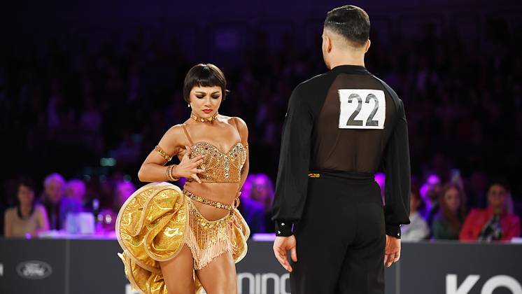 Tanz-Weltmeisterschaft Latein und Showdance Standard 2023 in Leipzig - WDSF PD World Championships (14.10.2023) Sergiu Maruster und Anastasia Stan (Republik Moldau Moldawien) bei der Tanz-EM Latein in Leipzig (14.10.2023). Maruster Stan gewinnen EM-Bronze. Leipzig Sachsen Deutschland Leipziger Messegelände - Neue Messe Leizig