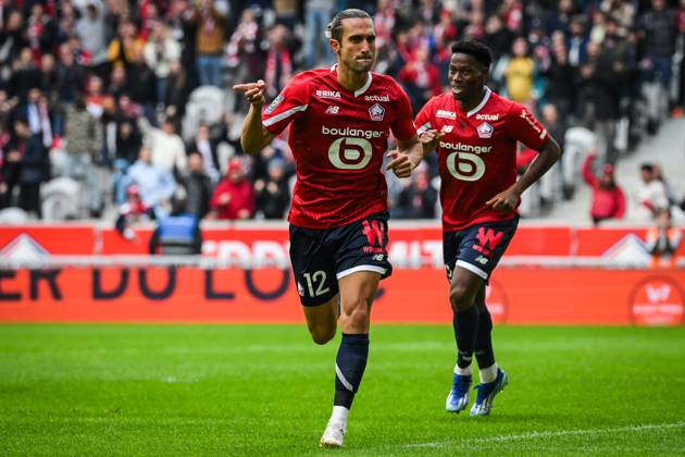 October 22, 2023, Villeneuve-d Ascq, France, France: Yusuf YAZICI of Lille celebrate his goal with Jonathan DAVID of Lille during the Ligue 1 match between Lille OSC (LOSC) and Stade Brestois (Brest) at Pierre Mauroy Stadium on October 22, 2023 in Villeneuve-d Ascq near Lille, France. Villeneuve-d Ascq France - ZUMAm308 20231022_zsp_m308_001 Copyright: xMatthieuxMirvillex