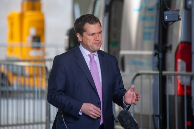 October 22, 2023, London, England, United Kingdom: Minister for Immigration ROBERT JENRICK is seen outside BBC as he appears on Sunday With Laura Kuenssberg. London United Kingdom - ZUMAs262 20231022_zip_s262_029 Copyright: xTayfunxSalcix