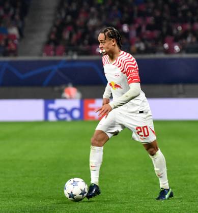Fussball, Herren, Saison 2023 2024, UEFA Champions League (Gruppe G, 3. Spieltag), RB Leipzig - FK Roter Stern Belgrad, Xavi Simons (RB Leipzig), 25.10. 2023, Copyright: xSebastianxRäppold MatthiasxKochx