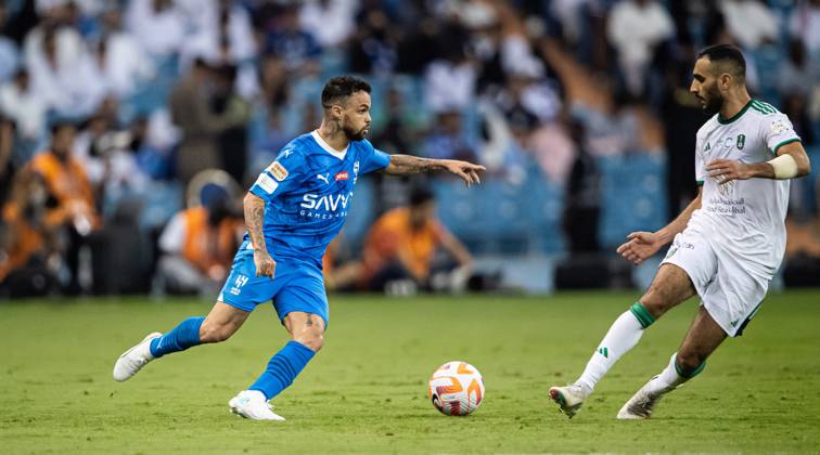 SAFF Roshn Saudi Pro League 2023-24 MD11 Michael Richard Delgado de Oliveira of Al-Hilal SFC during the Match Day 11 of the SAFF Roshn Saudi Pro League 2023-24 between Al-Hilal SFC vs Al-Ahli SFC at King Fahd International Stadium on October 27, 2023 in Riyadh, Saudi Arabia. Riyadh King Fahd International Stadium Saudi Arabia Copyright: xVictorxFrailex 2023.10.27_PSI03255.MD11_VFR_01165