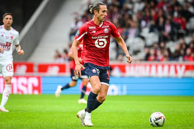 October 22, 2023, Villeneuve-d Ascq, France, France: Yusuf YAZICI of Lille during the Ligue 1 match between Lille OSC (LOSC) and Stade Brestois (Brest) at Pierre Mauroy Stadium on October 22, 2023 in Villeneuve-d Ascq near Lille, France. Villeneuve-d Ascq France - ZUMAm308 20231022_zsp_m308_024 Copyright: xMatthieuxMirvillex