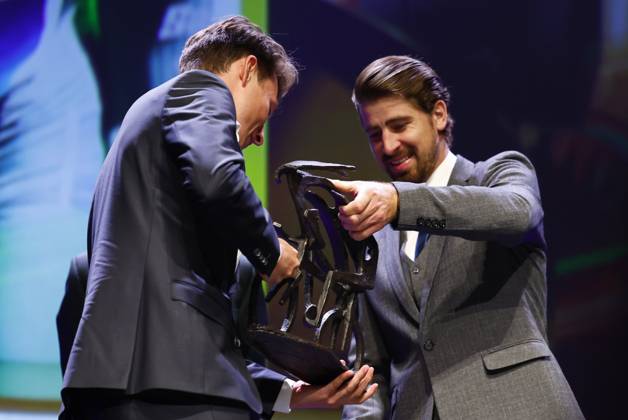 De Flandrien 2023 OOSTENDE, BELGIUM - NOVEMBER 07 : Philipsen Jasper (BEL) of Alpecin-Deceuninck and Sagan Peter (SVK) of TotalEnergies pictured during the 2023 Flandrien award ceremony, organized by newspaper Het Nieuwsblad on November 7, 2023 in Oostende, Belgium, 07 11 2023 Oostende Belgium  Copyright: xJanxDexMeuleneirx