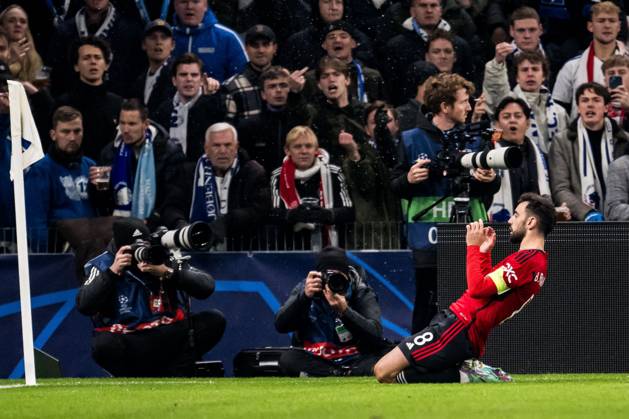 231108 Bruno Fernandes of Manchester United, ManU celebrates after 2-3 during the UEFA Champions League football match between FC Copenhagen and Manchester United on November 8, 2023 in Copenhagen. Photo: Petter Arvidson BILDBYRAN kod PA PA0685 fotboll football soccer fotball champions league fc copenhagen manchester united bbeng jubel Copyright: PETTERxARVIDSON BB231108PA115