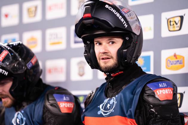 TV Total WOK-WM von Pro7 2023 12.11.2023, Bob und Rodelbahn, Winterberg, TV Total WOK-WM von Pro7 2023 Im Bild: Inscope21 (YouTuber, Nicolas Lazaridis)