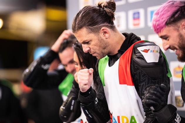 TV Total WOK-WM von Pro7 2023 12.11.2023, Bob und Rodelbahn, Winterberg, TV Total WOK-WM von Pro7 2023 Im Bild: Riccardo Basile jubelt mit Faust, freut sich