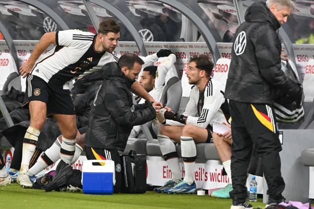 Fussball, Herren, Saison 2023 2024, Länderspiel in Berlin, Deutschland - Türkei, v. l. Niclas Füllkrug Fuellkrug (Deutschland), Serge Gnabry (Deutschland) und Leon Goretzka (Deutschland), 18.11. 2023, Copyright: xMatthiasxKochx