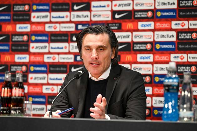 Fussball, Herren, Saison 2023 2024, Länderspiel in Berlin, Deutschland - Türkei, v. l. Trainer Vincenzo Montella (Türkei) bei der Pressekonferenz nach dem Spiel, 18.11. 2023, Copyright: xMatthiasxKochx