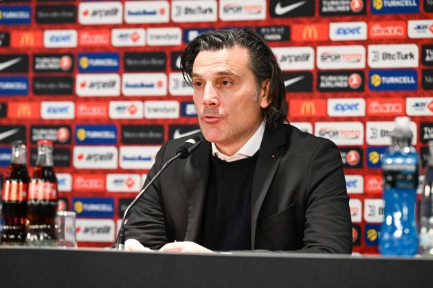 Fussball, Herren, Saison 2023 2024, Länderspiel in Berlin, Deutschland - Türkei, v. l. Trainer Vincenzo Montella (Türkei) bei der Pressekonferenz nach dem Spiel, 18.11. 2023, Copyright: xMatthiasxKochx