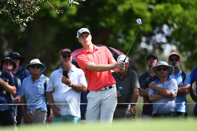 GOLF AUSTRALIAN PGA, Golf Herren Cameron Davis plays a shot during round 2 of the 2023 Australian PGA Championship in Brisbane, Friday, November 24, 2023. ( NO ARCHIVING, EDITORIAL USE ONLY, NO USE IN BOOKS WITHOUT CONSENT BRISBANE QUEENSLAND AUSTRALIA Copyright: xJONOxSEARLEx 20231124001869078181