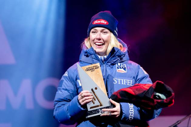 ALPINE SKIING - FIS WC Mont-Tremblant MONT-TREMBLANT,CANADA,02.DEC.23 - ALPINE SKIING - FIS World Cup, giant slalom, ladies, award ceremony. Image shows Mikaela Shiffrin (USA). Keywords: trophy.  GEPAxpictures xMaticxKlansek