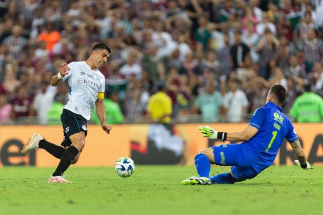 December 6, 2023, Rio de Janeiro, Brazil, Brazil: LUIS SUAREZ of Gremio during the match between Fluminense and Gremio as part of Brasileirao Serie A 2023 at Nilton Santos Stadium on December 06, 2023 in Rio de Janeiro, Brazil. Rio de Janeiro Brazil - ZUMAc227 20231206_zsp_c227_029 Copyright: xRuanoxCarneirox