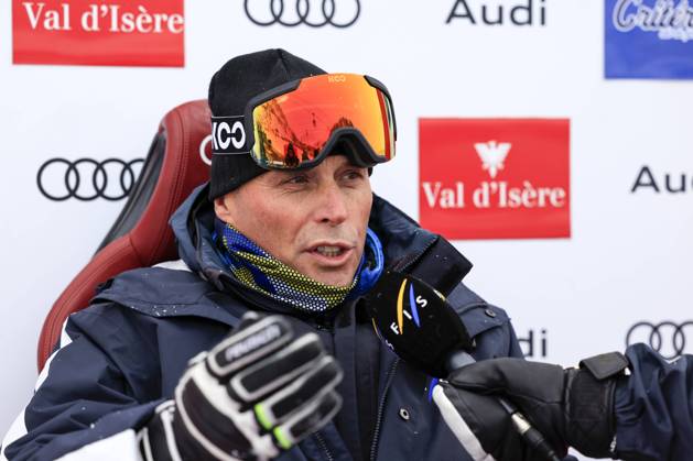 ALPINE SKIING - FIS WC Val D Isere VAL D ISERE,FRANCE,10.DEC.23 - ALPINE SKIING - FIS World Cup, Slalom, men. Image shows race director Markus Waldner (FIS).  GEPAxpictures xMarioxBuehner-Weinrauch