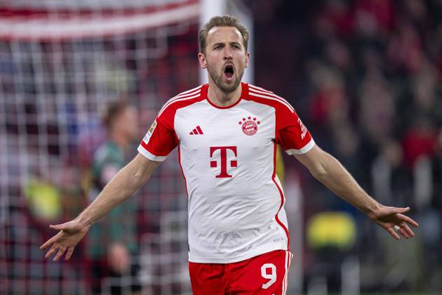 Bilder des Jahres 2023, Sport 12 Dezember Sport Themen der Woche KW50 Sport Bilder des Tages Fußball: 1. Bundesliga, 15. Spieltag: FC Bayern München - VfB Stuttgart am 17.12.2023 in der Allianz Arena in München. Münchens Harry Kane jubelt nach seinem Tor zum 2:0. WICHTIGER HINWEIS: Gemäß den Vorgaben der DFL Deutsche Fußball Liga bzw. des DFB Deutscher Fußball-Bund ist es untersagt, in dem Stadion und oder vom Spiel angefertigte Fotoaufnahmen in Form von Sequenzbildern und oder videoähnlichen Fotostrecken zu verwerten bzw. verwerten zu lassen. Copyright: xKirchner DavidxInderliedx