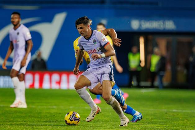 Hector Hernandez during Liga Portugal 23 24 game between GD Estoril Praia and GD Chaves at Estadio Antonio Coimbra da Mota, Estoril, Lisbon, Portugal. (Maciej Rogowski) Lisbon Estadio Antonio Coimbra da Mota Portugal Copyright: xMaciejxRogowskix estoril-chaves-full-123