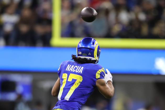 INGLEWOOD, CA - DECEMBER 21: Los Angeles Rams wide receiver Puka Nacua (17) makes a catch during the New Orleans Saints vs the Los Angeles Rams on December 21, 2023, at SoFi Stadium in Inglewood, CA. (Photo by Jevone Moore Icon Sportswire) NFL, American Football Herren, USA DEC 21 Saints at Rams EDITORIAL USE ONLY Icon2312216316