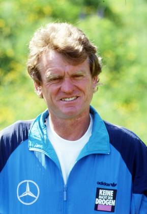 26.05.92 DFB Fototermin Deutschland, Malente, 26.05.1992, Fussball, DFB Deutschland Fototermin in Malente: Sepp Maier (Torwart-Trainer).