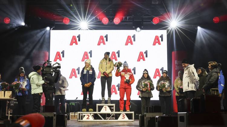 ALPINE SKIING - FIS WC Altenmarkt Zauchensee ALTENMARKT ZAUCHENSEE,AUSTRIA,12.JAN.24 - ALPINE SKIING - FIS World Cup, Super G, ladies, award ceremony. Image shows Kajsa Vickhoff Lie (NOR), Cornelia Huetter (AUT), Lara Gut-Behrami (SUI).  GEPAxpictures xWolfgangxGrebien