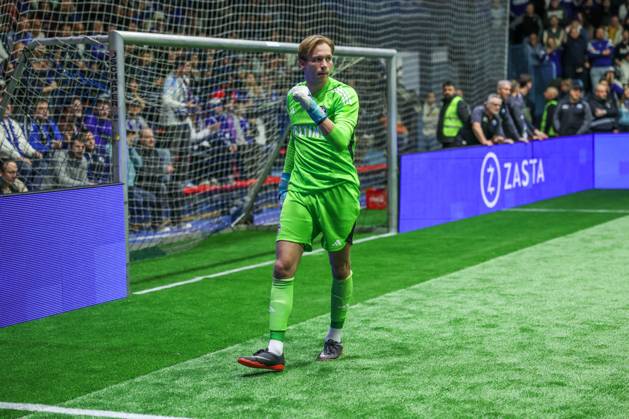 14.01.2024, Fussball, Saison 2023 2024,Hallenturnier in Gummersbach, Julius Paris (FC Schalke 04) jubelt. Gummersbach Schwalbe Arena Deutschland xRHR-FOTO TRx Copyright: RHR-FOTOx RHR-FOTO TR