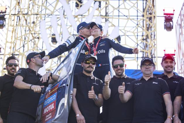 229 BAUD Lionel (fra), BAUD Lucie (fra), Overdrive Racing, Toyota Hilux, FIA Ultimate, FIA W2RC, ambiance during the Final Podium of the Dakar 2024 on January 19, 2024 in Yanbu, Saudi Arabia - DAKAR 2024 - FINAL PODIUM DPPI Panoramic  05124022__UDE3450