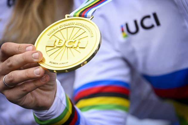 Bilder des Jahres 2024, Sport 02 Feburar Sport Themen der Woche KW05 Sport Bilder des Tages 2024 UCI Cyclo-Cross WC - Women Junior TABOR, CZECH REPUBLIC - FEBRUARY 03 : Illustration picture showing a Gold Medal pictured the 2024 UCI Cyclo-Cross World Championships for Women Junior on February 03, 2024 in Tabor, Czech Republic, 03 02 2024 Tabor Czech Republic  Copyright: xNicoxVereeckenx