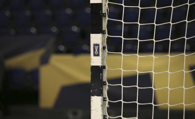 Symbolfoto : Torpfosten mit dem IHF Logo Handball Herren Do. 30.11.2023 Championsleague Mens EHF Champions LEAGUE Group Stage Thu. 23-11-30 THW Kiel - Paris St. Germain