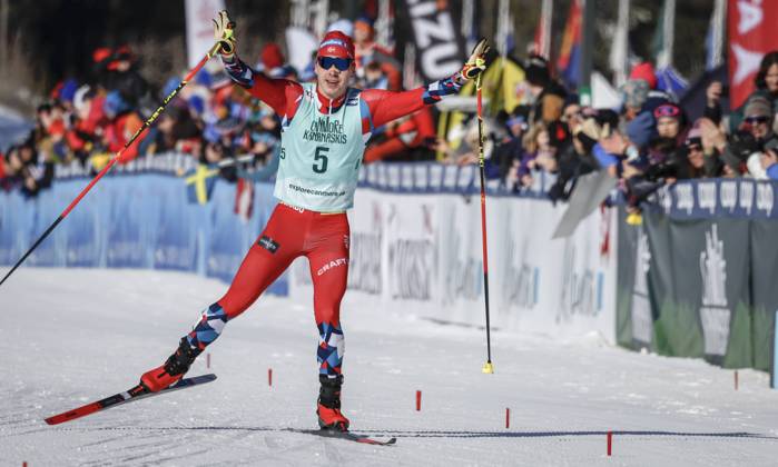 Bilder des Jahres 2024, Sport 02 Feburar Sport Themen der Woche KW06 February 9, 2024, Canmore, Ab, CAN: Norway s Simen Hegstad Krueger celebrates his victory in the men s 15km Mass Start freestyle World Cup cross country skiing event in Canmore, Alta., Friday, Feb. 9, 2024. Simen Hegstad Krueger  - ZUMAc35_ 20240209_zaf_c35_052 Copyright: xJeffxMcintoshx