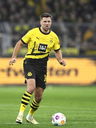 Niclas FUELLKRUG (Füllkrug)(DO) Aktion, Fussball 1. Bundesliga, 21.Spieltag, Borussia Dortmund (DO) - SC Freiburg (FR) 3:0, am 09.02.2024 in Dortmund Deutschland. DFL regulations prohibit any use of photographs as image sequences and or quasi-video Â