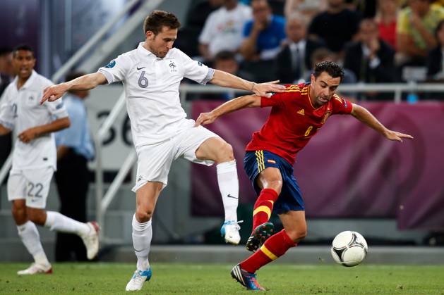 Onderwerp Subject: Spain - France - European Championship, EM, Europameisterschaft Reklame: Club Team Country: Seizoen Season: 2012 FOTO PHOTO: XAVI ( Xavier Hernandez CREUS ) (R) of Spain in duel with Yohan CABAYE (L) of France. (Photo by PICS UNITED) DONETSK UKRAINE Content not available for redistribution in The Netherlands directly or indirectly through any third parties. Copyright: xBSRxAgencyx 12690623X2I1383